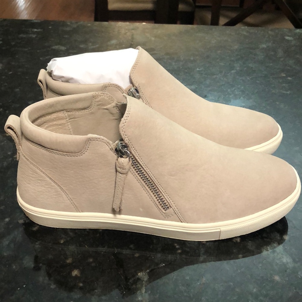 Sneaker